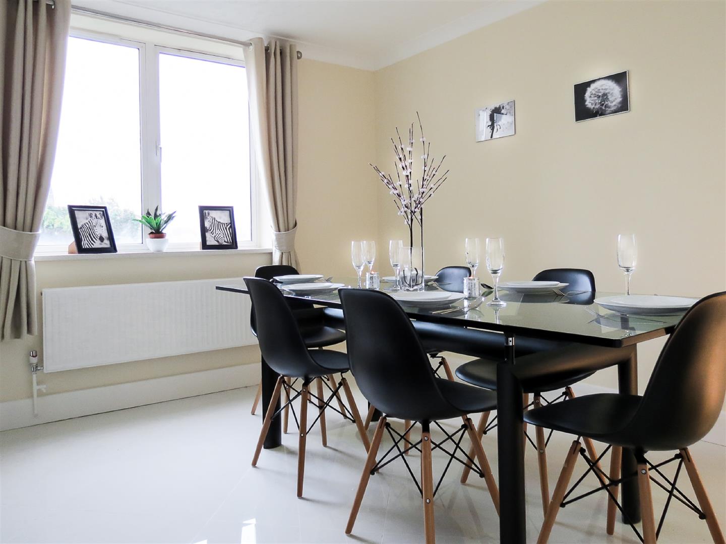 3 bed property in Regent Court, St Johns Wood